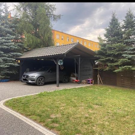 Red Rose Apartament -Parking -Taras- Faktura Vat Kielce Exteriör bild