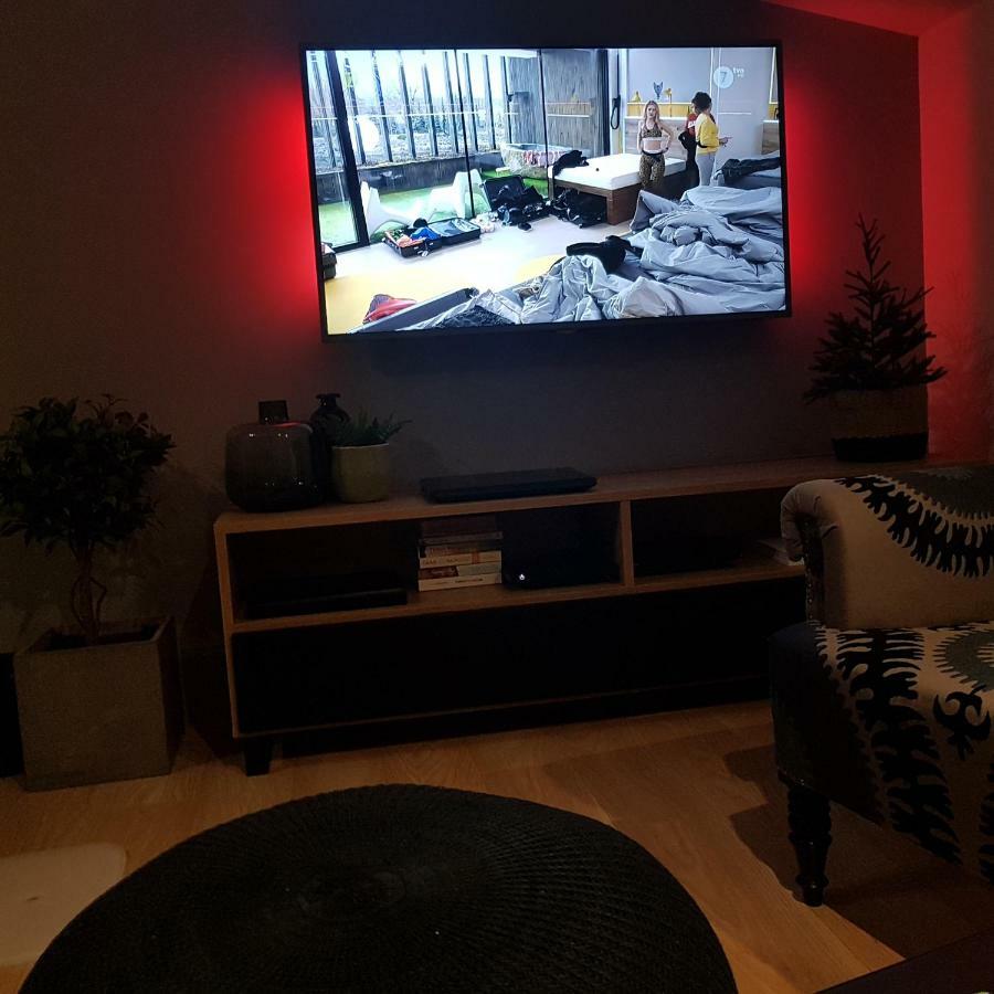 Red Rose Apartament -Parking -Taras- Faktura Vat Kielce Exteriör bild